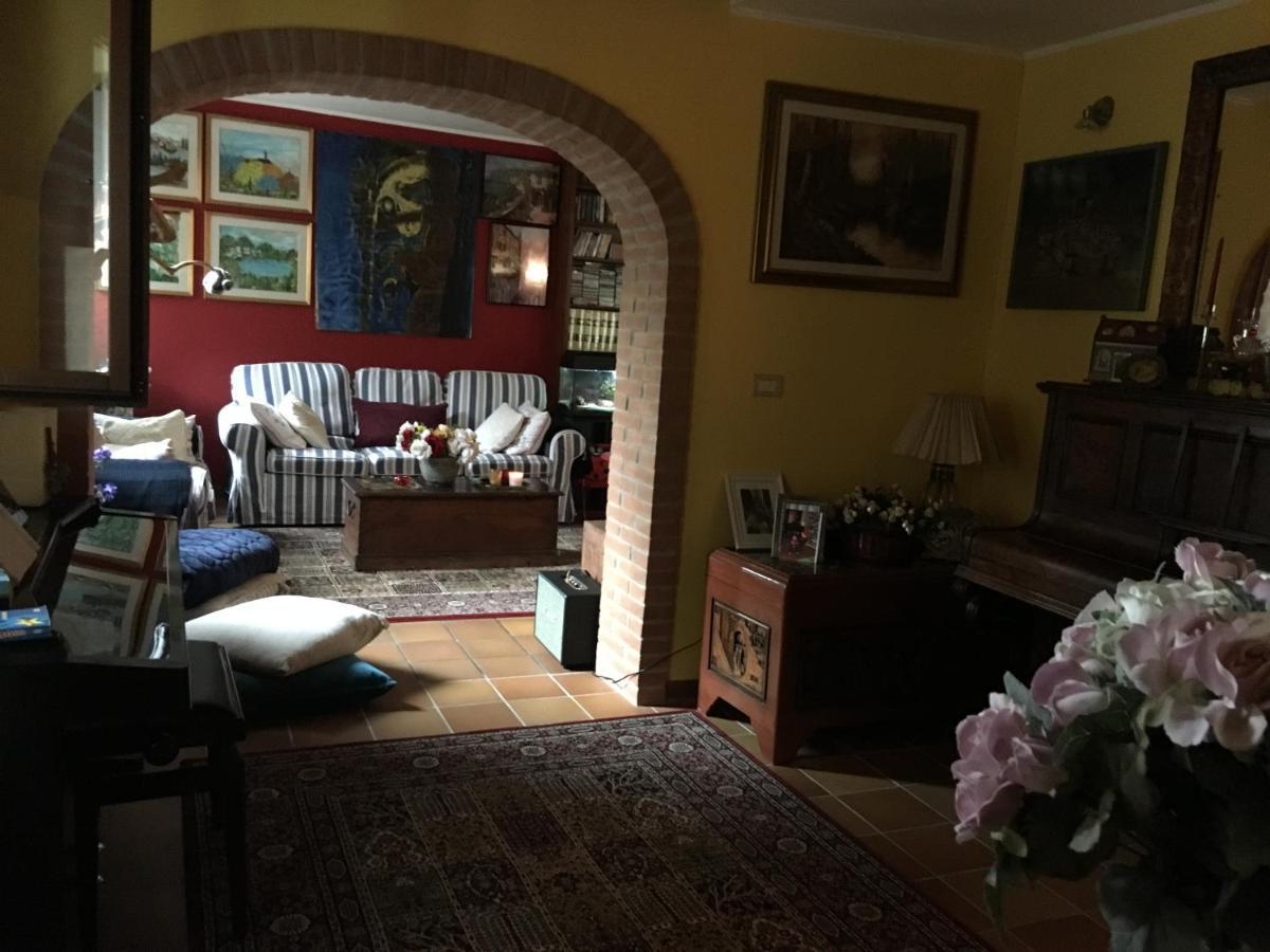 פיאצולה סול ברנטה Casa Serenella B&B - Casa Vacanze מראה חיצוני תמונה