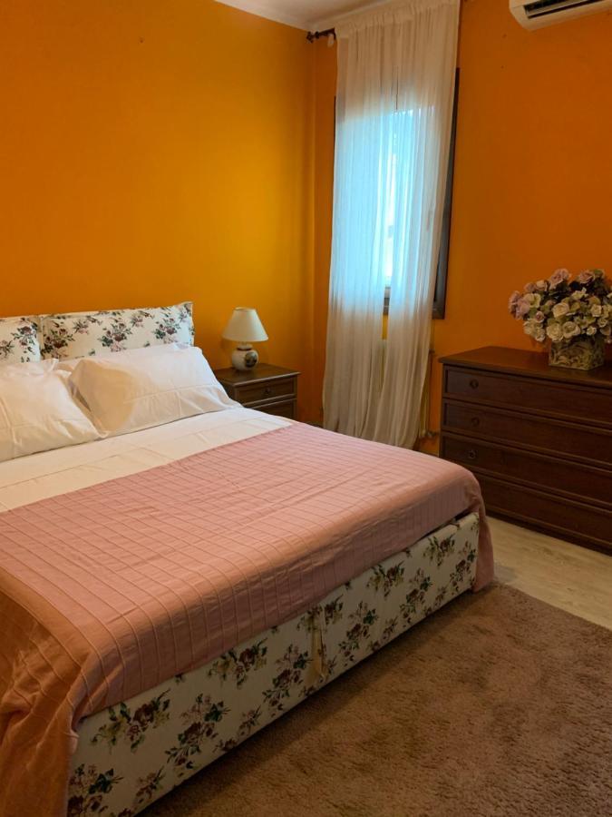 פיאצולה סול ברנטה Casa Serenella B&B - Casa Vacanze מראה חיצוני תמונה