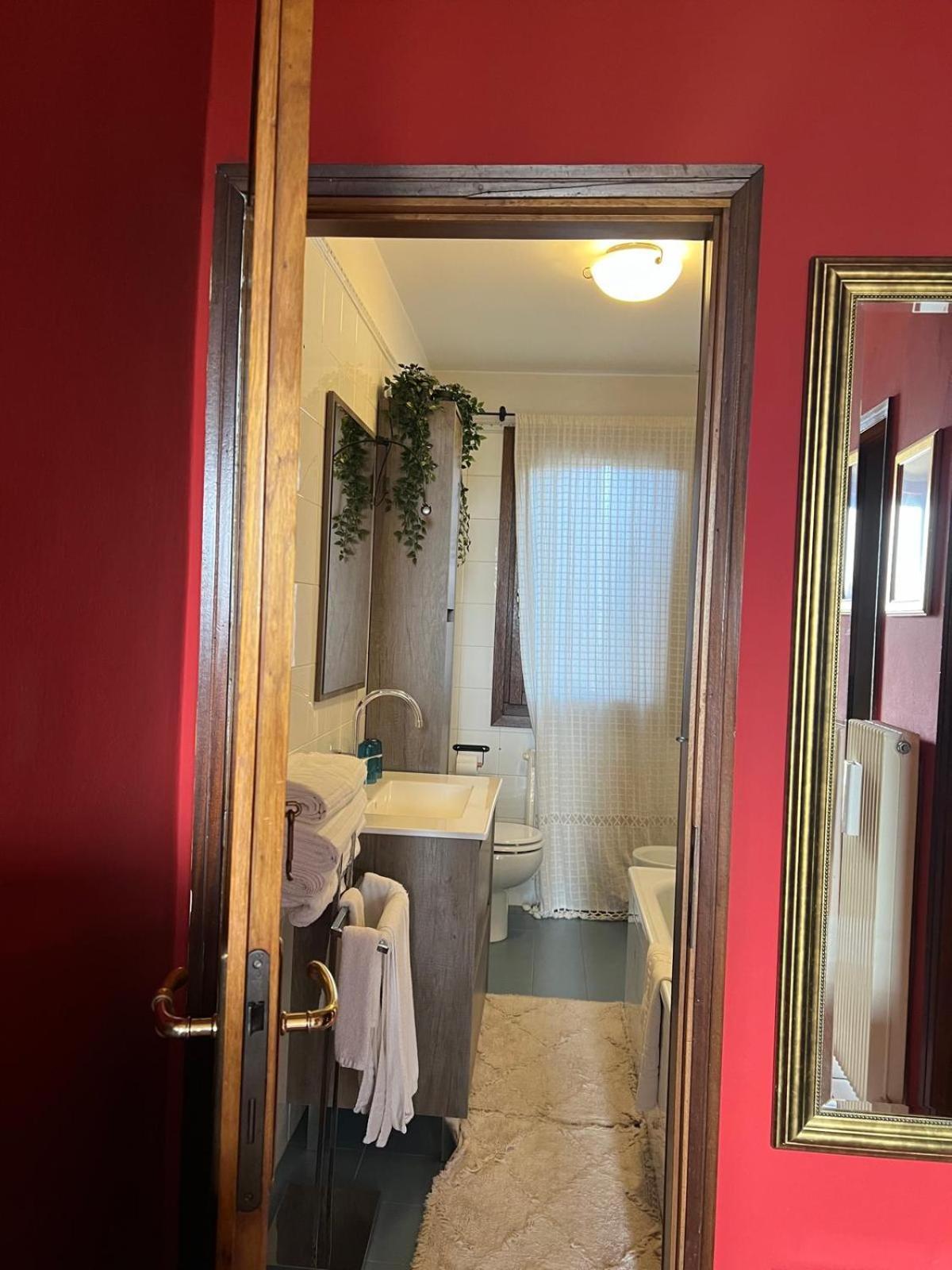 פיאצולה סול ברנטה Casa Serenella B&B - Casa Vacanze מראה חיצוני תמונה