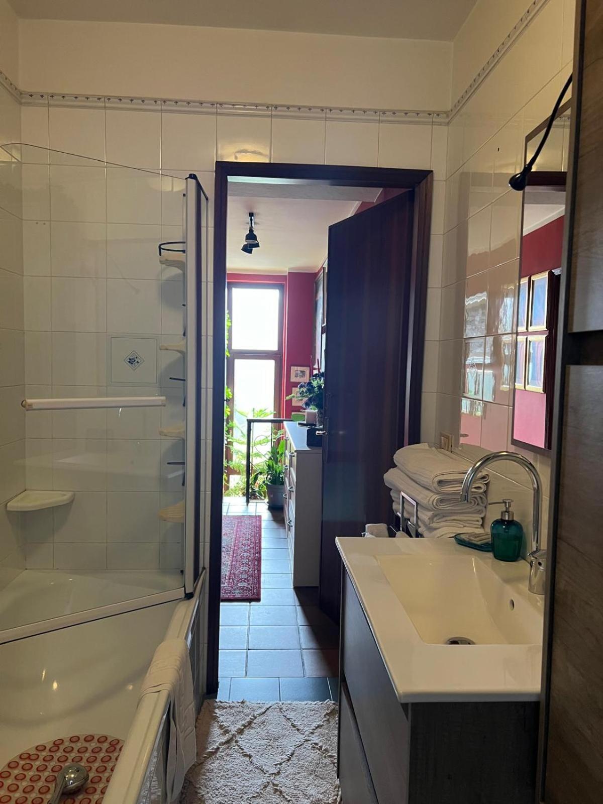 פיאצולה סול ברנטה Casa Serenella B&B - Casa Vacanze מראה חיצוני תמונה